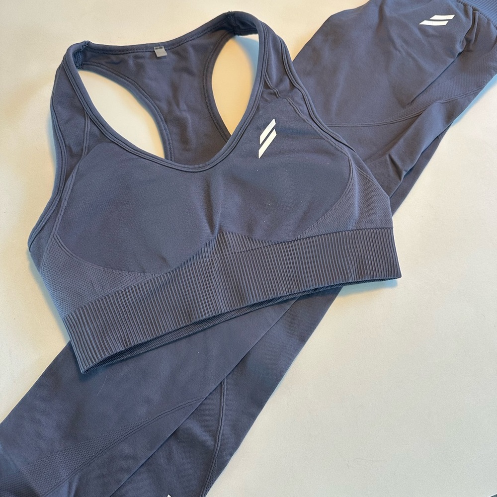 DoYouEven greyish Racerback Sports Bra and leggings set size M